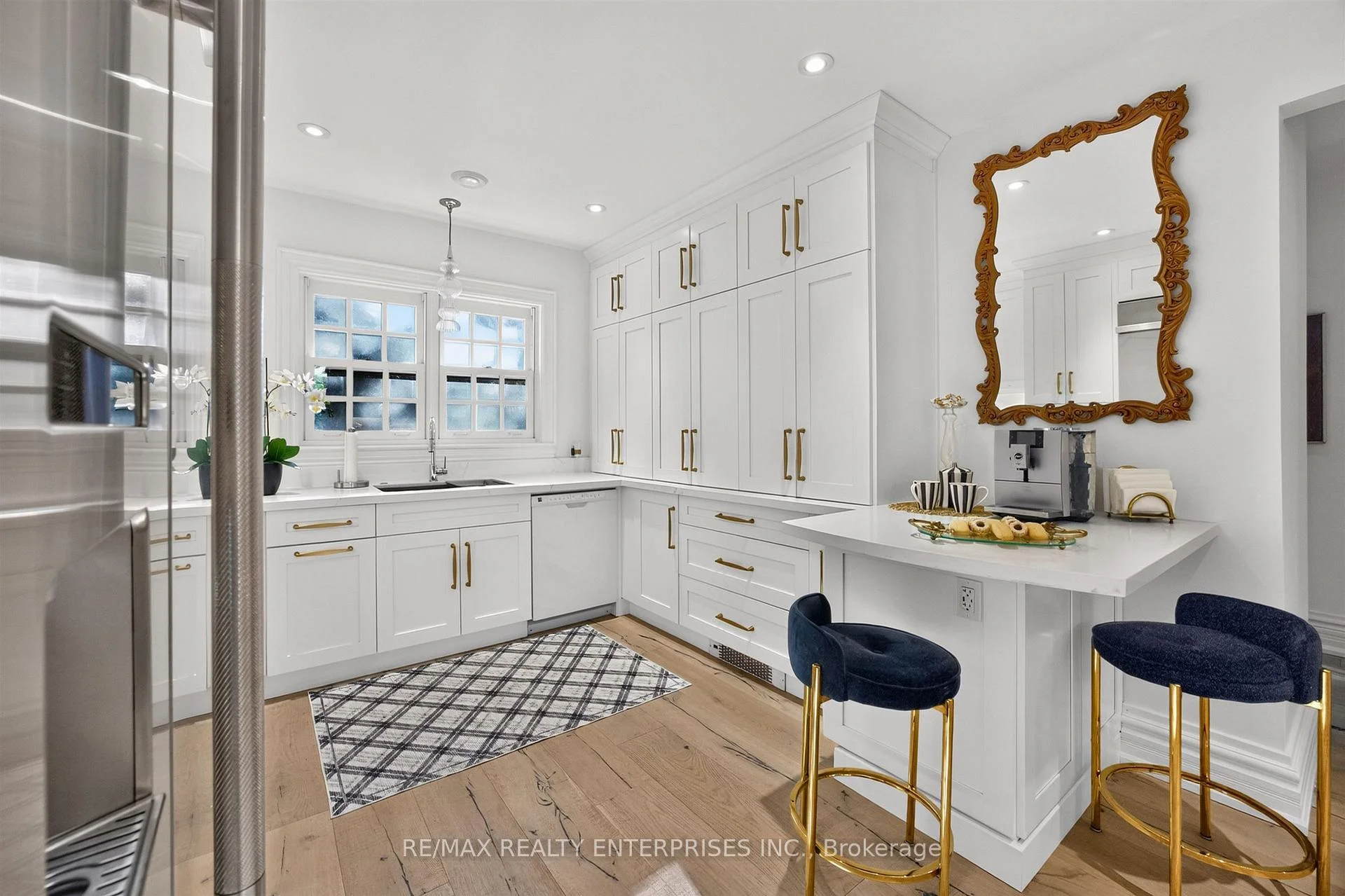 Photo 56 of 317 Gloucester Avenue, Oakville, Old Oakville — HOMEH