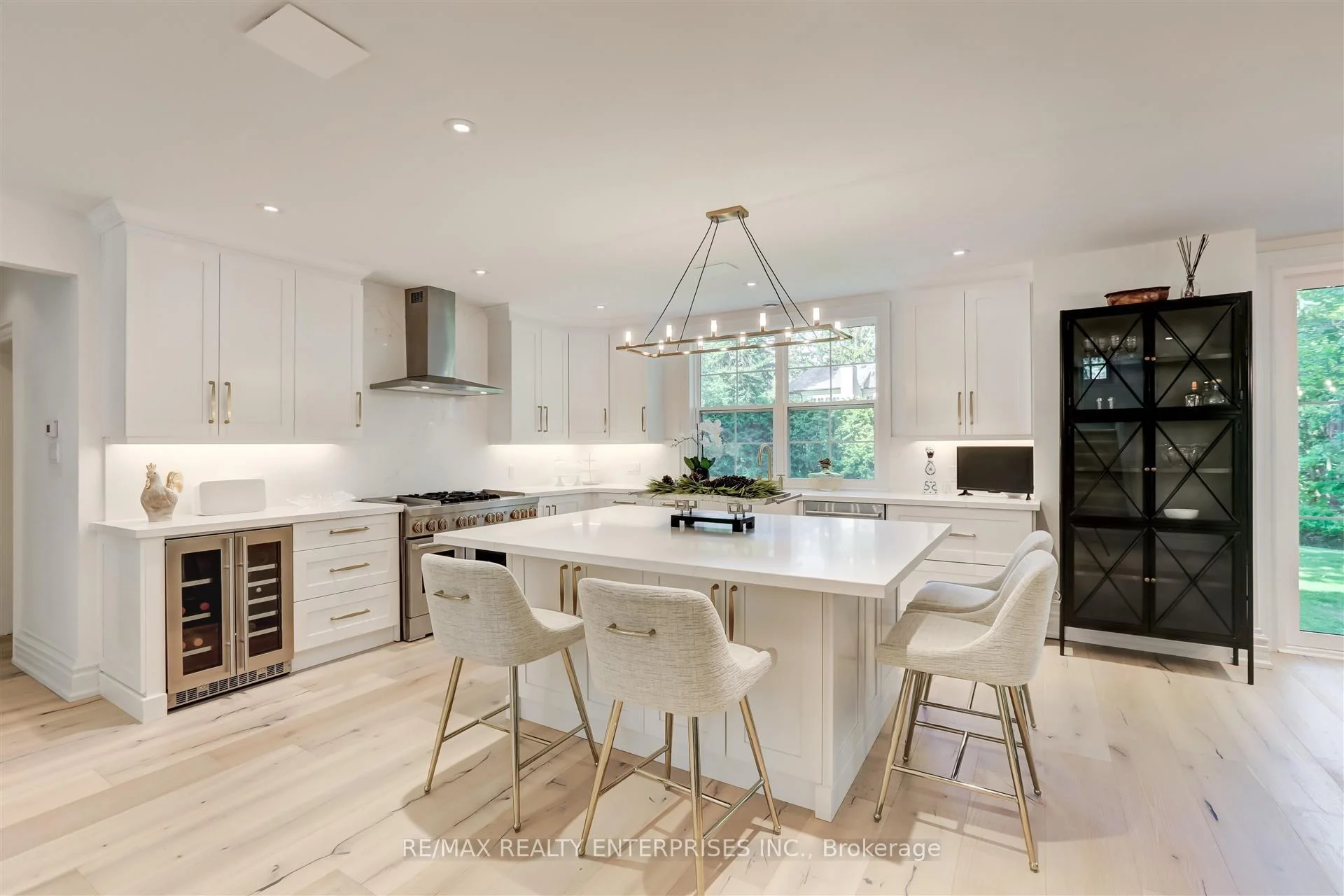 Photo 58 of 317 Gloucester Avenue, Oakville, Old Oakville — HOMEH