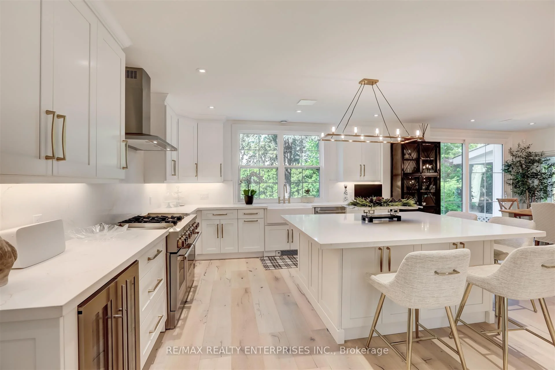 Photo 61 of 317 Gloucester Avenue, Oakville, Old Oakville — HOMEH