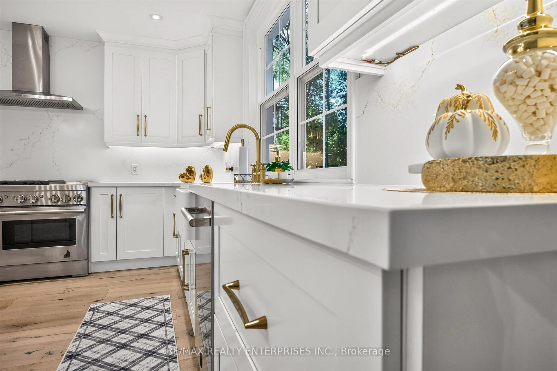 Photo 63 of 317 Gloucester Avenue, Oakville, Old Oakville — HOMEH