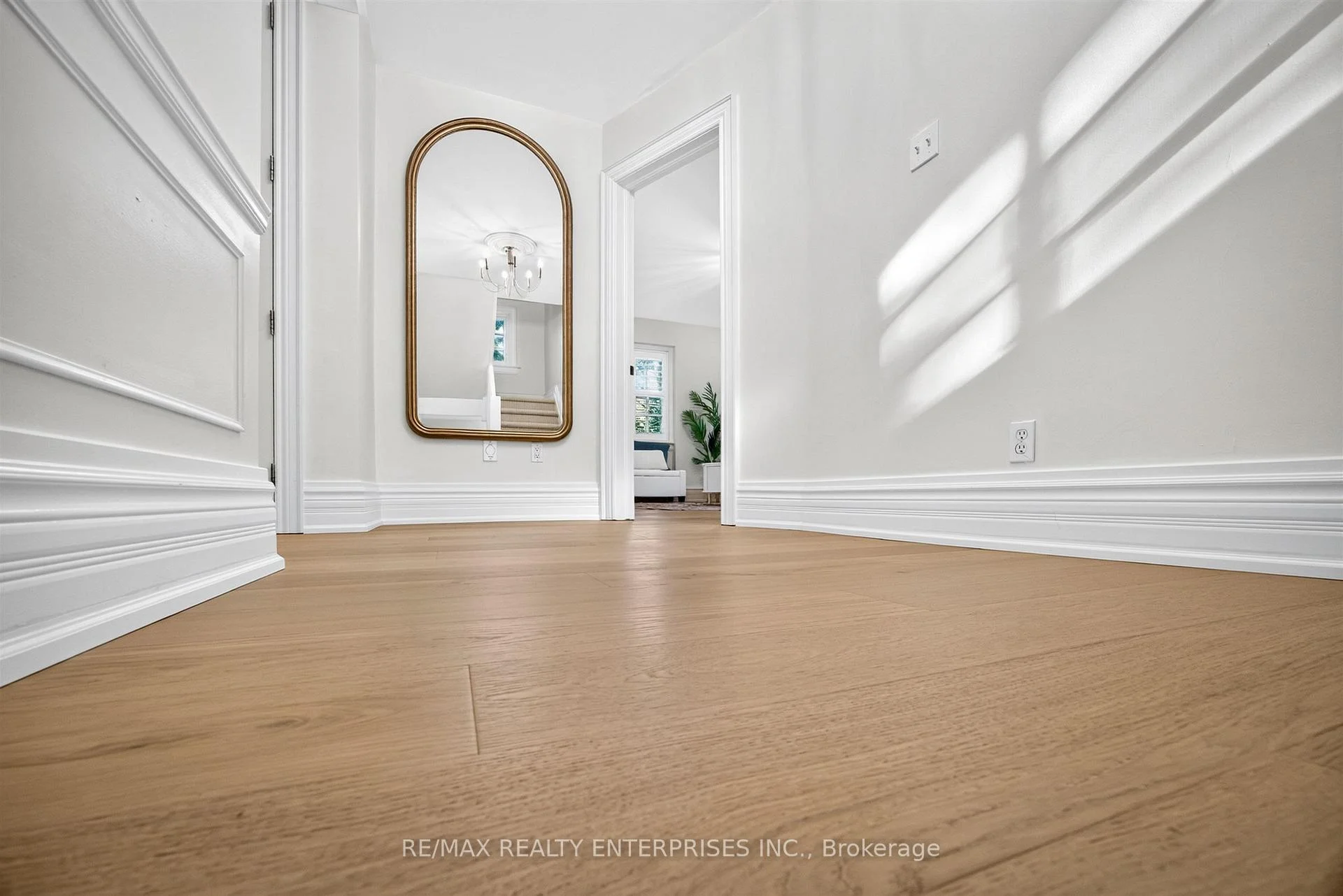 Photo 99 of 317 Gloucester Avenue, Oakville, Old Oakville — HOMEH