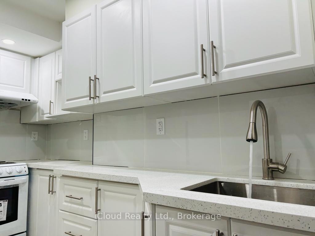 Photo 1 of Unit BASEMENT UNIT, 35 Brixham Lane, Brampton, Brampton North — HOMEH