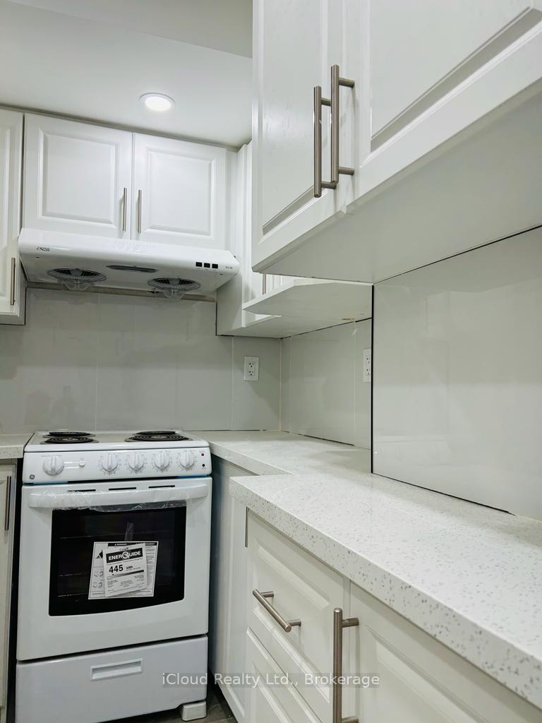 Photo 2 of Unit BASEMENT UNIT, 35 Brixham Lane, Brampton, Brampton North — HOMEH