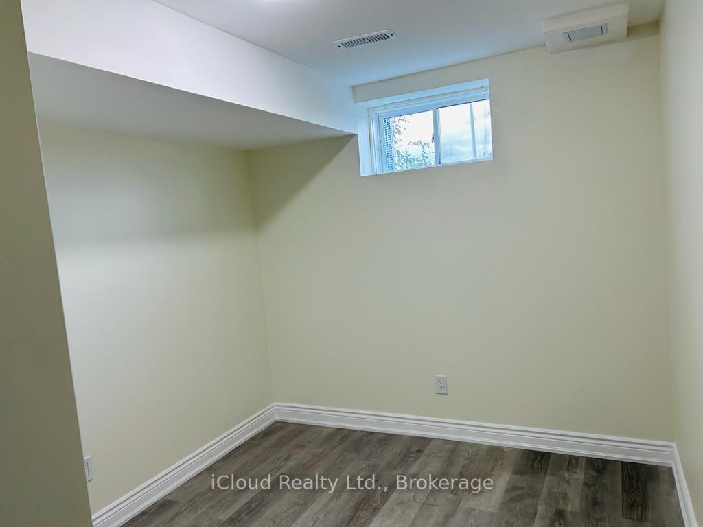 Photo 9 of Unit BASEMENT UNIT, 35 Brixham Lane, Brampton, Brampton North — HOMEH