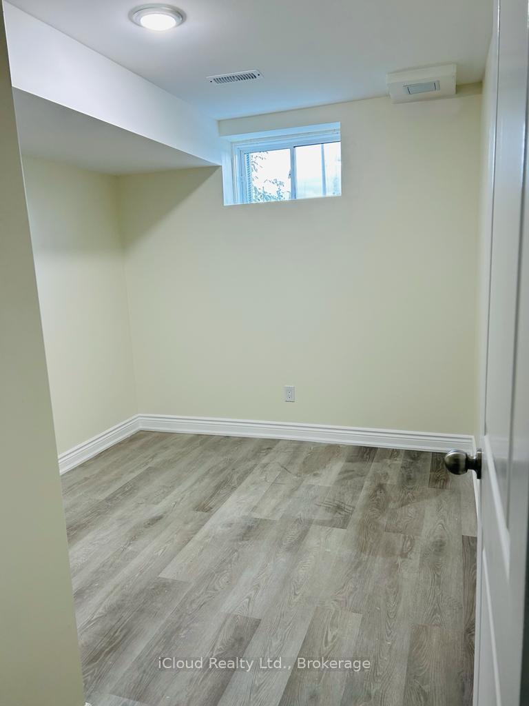 Photo 11 of Unit BASEMENT UNIT, 35 Brixham Lane, Brampton, Brampton North — HOMEH