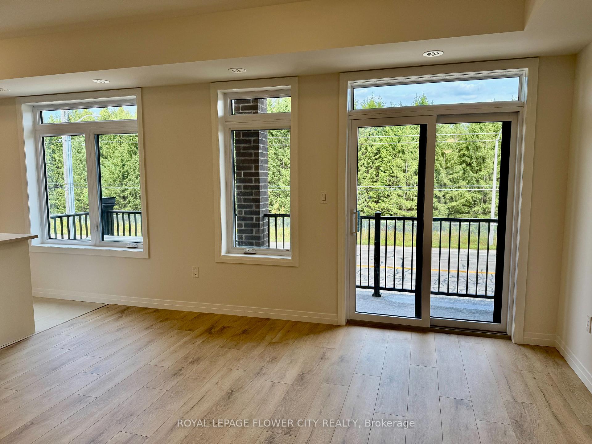 Photo 7 of Unit H079, 44 Thatcher Drive, Guelph, Kortright East — HOMEH