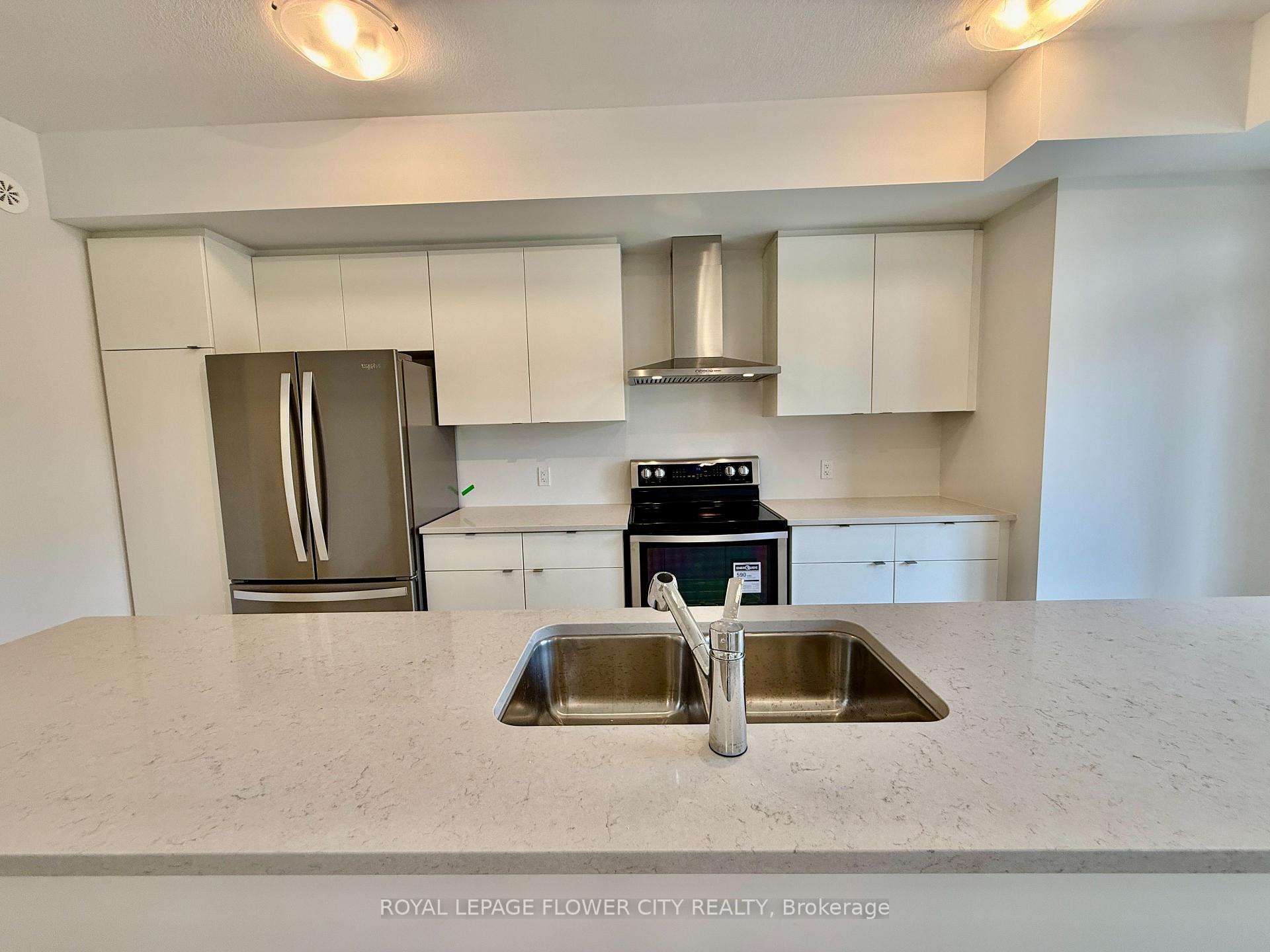 Photo 9 of Unit H079, 44 Thatcher Drive, Guelph, Kortright East — HOMEH