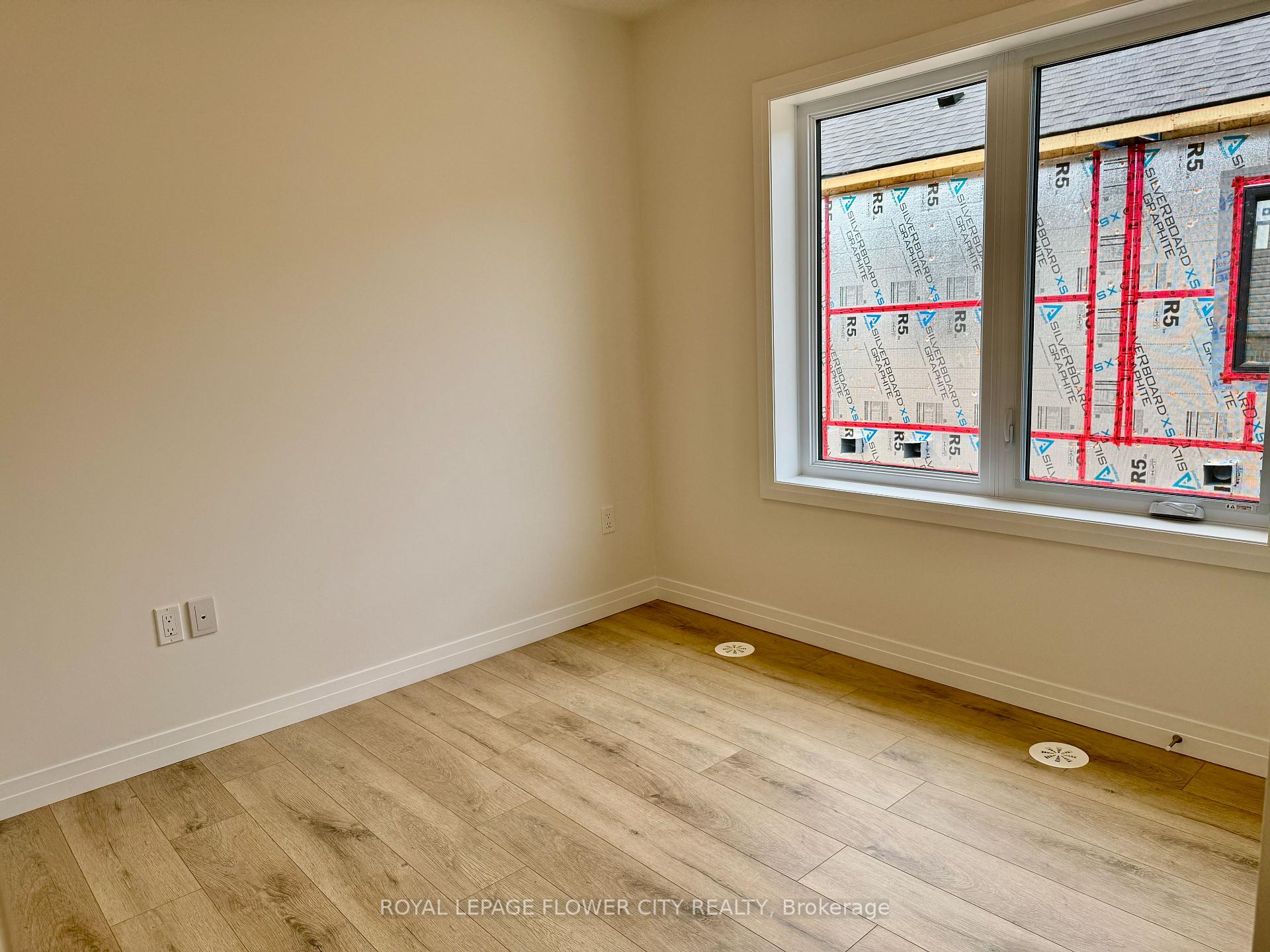 Photo 25 of Unit H079, 44 Thatcher Drive, Guelph, Kortright East — HOMEH
