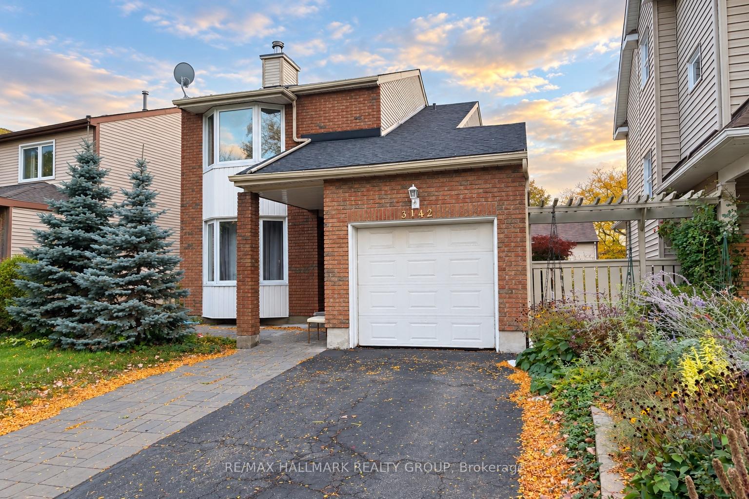 Photo 2 of 3142 Dumaurier Avenue E, Ottawa, Fairfield Heights — HOMEH