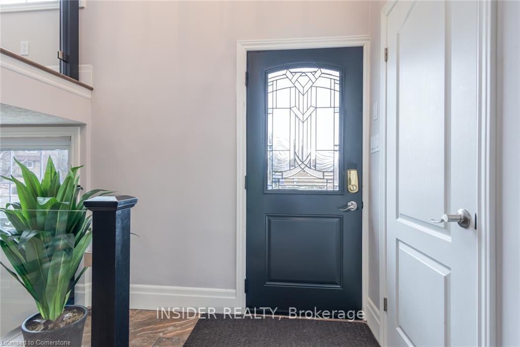 Photo 6 of 234 Shakespeare Drive, Waterloo, Beechwood — HOMEH