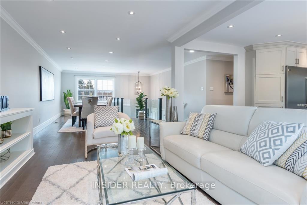 Photo 12 of 234 Shakespeare Drive, Waterloo, Beechwood — HOMEH