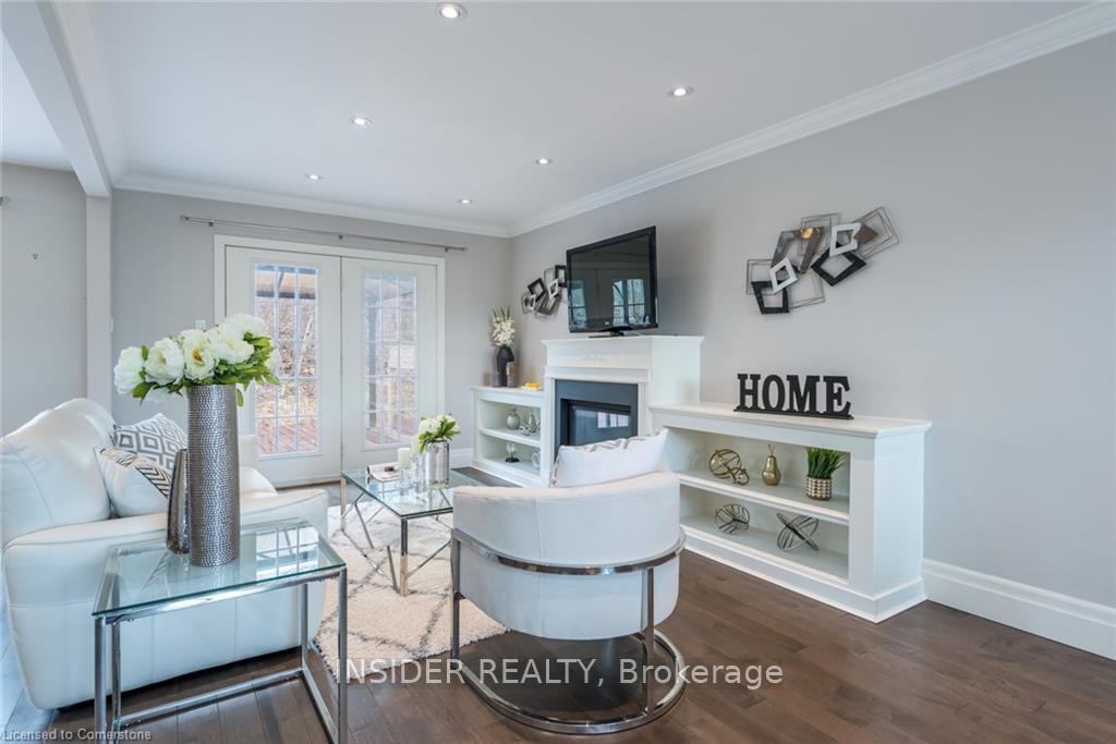 Photo 13 of 234 Shakespeare Drive, Waterloo, Beechwood — HOMEH