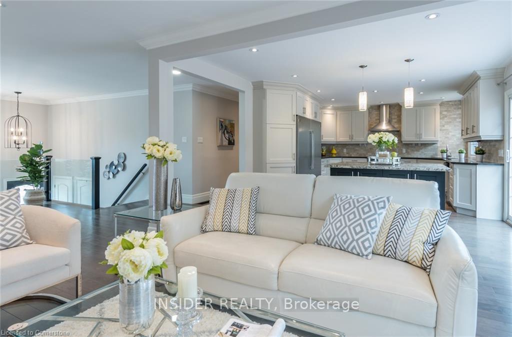 Photo 15 of 234 Shakespeare Drive, Waterloo, Beechwood — HOMEH