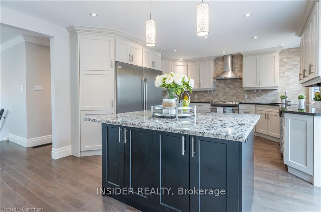 Photo 16 of 234 Shakespeare Drive, Waterloo, Beechwood — HOMEH
