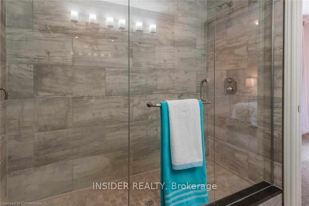 Photo 25 of 234 Shakespeare Drive, Waterloo, Beechwood — HOMEH