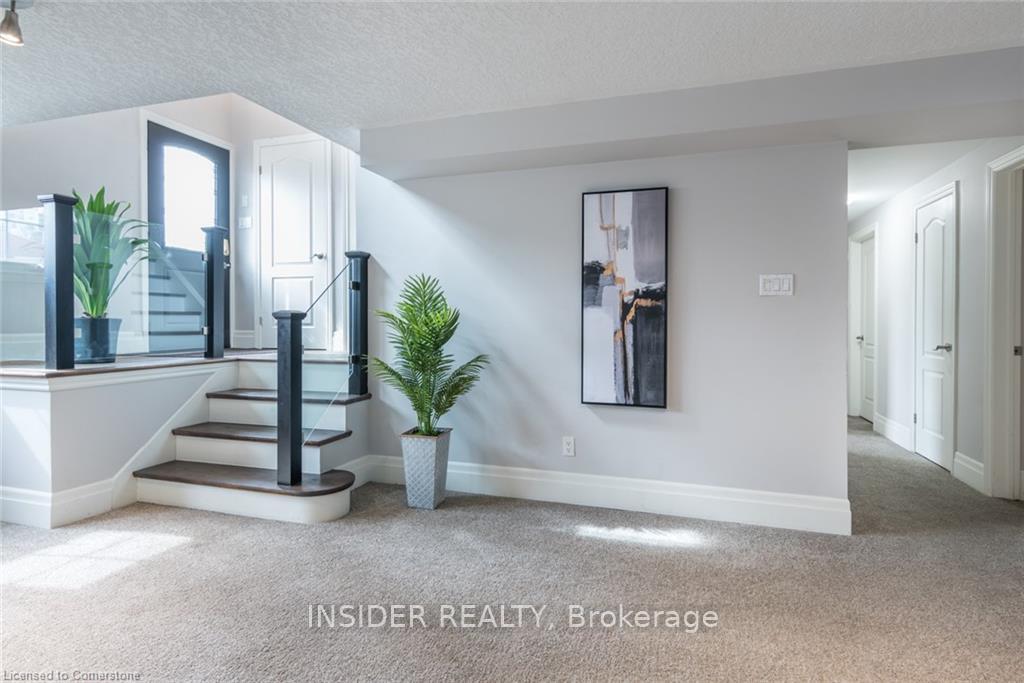 Photo 31 of 234 Shakespeare Drive, Waterloo, Beechwood — HOMEH