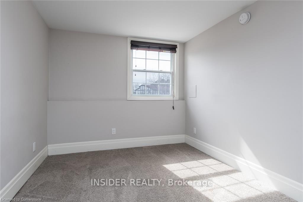 Photo 35 of 234 Shakespeare Drive, Waterloo, Beechwood — HOMEH
