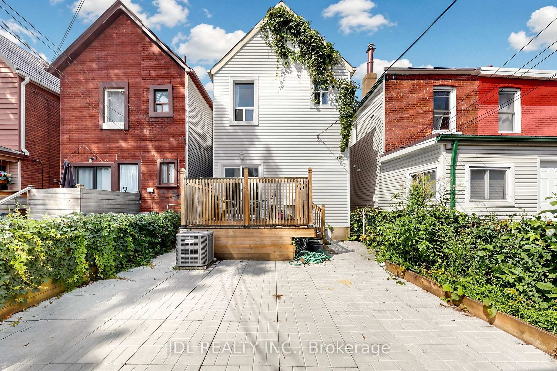 Photo 33 of 831 Pape Avenue, Toronto, Danforth — HOMEH
