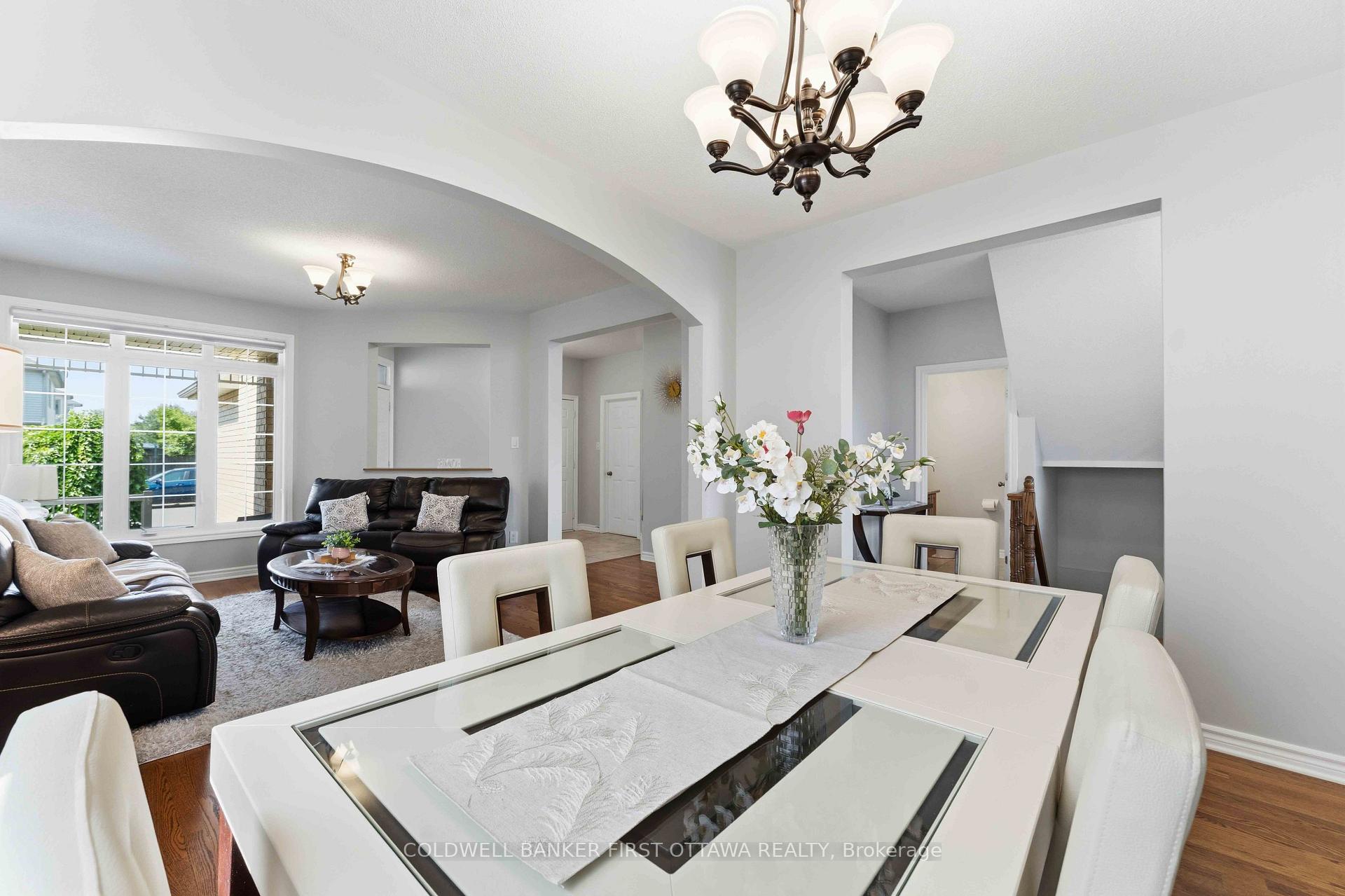 Photo 9 of 150 Strathcarron Crescent, Ottawa, Kanata - Morgan's Grant/South March — HOMEH