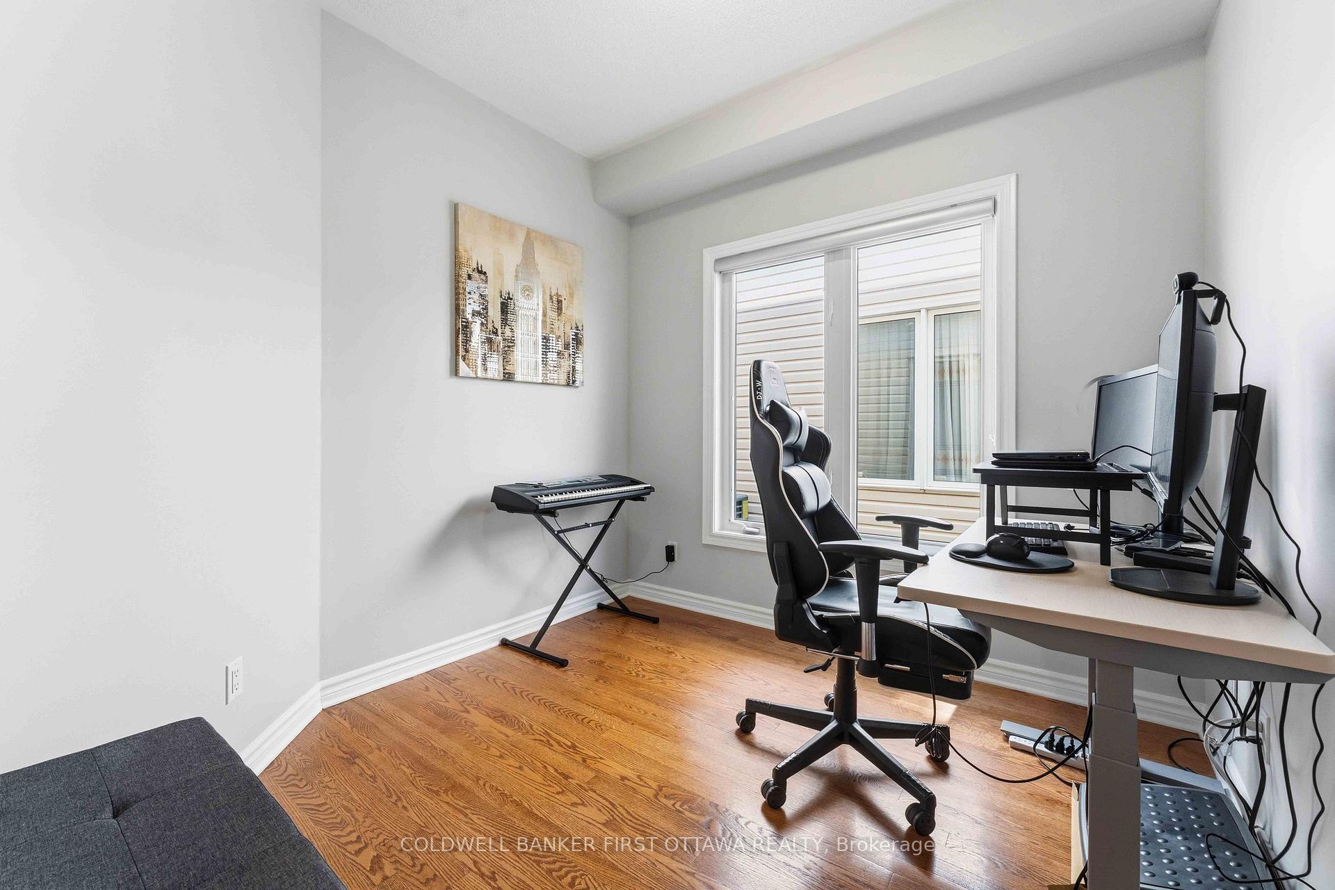 Photo 13 of 150 Strathcarron Crescent, Ottawa, Kanata - Morgan's Grant/South March — HOMEH
