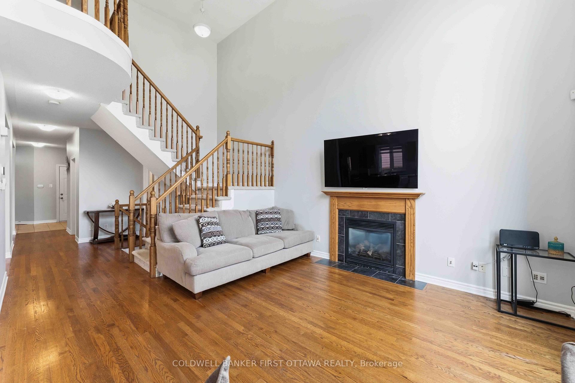 Photo 16 of 150 Strathcarron Crescent, Ottawa, Kanata - Morgan's Grant/South March — HOMEH