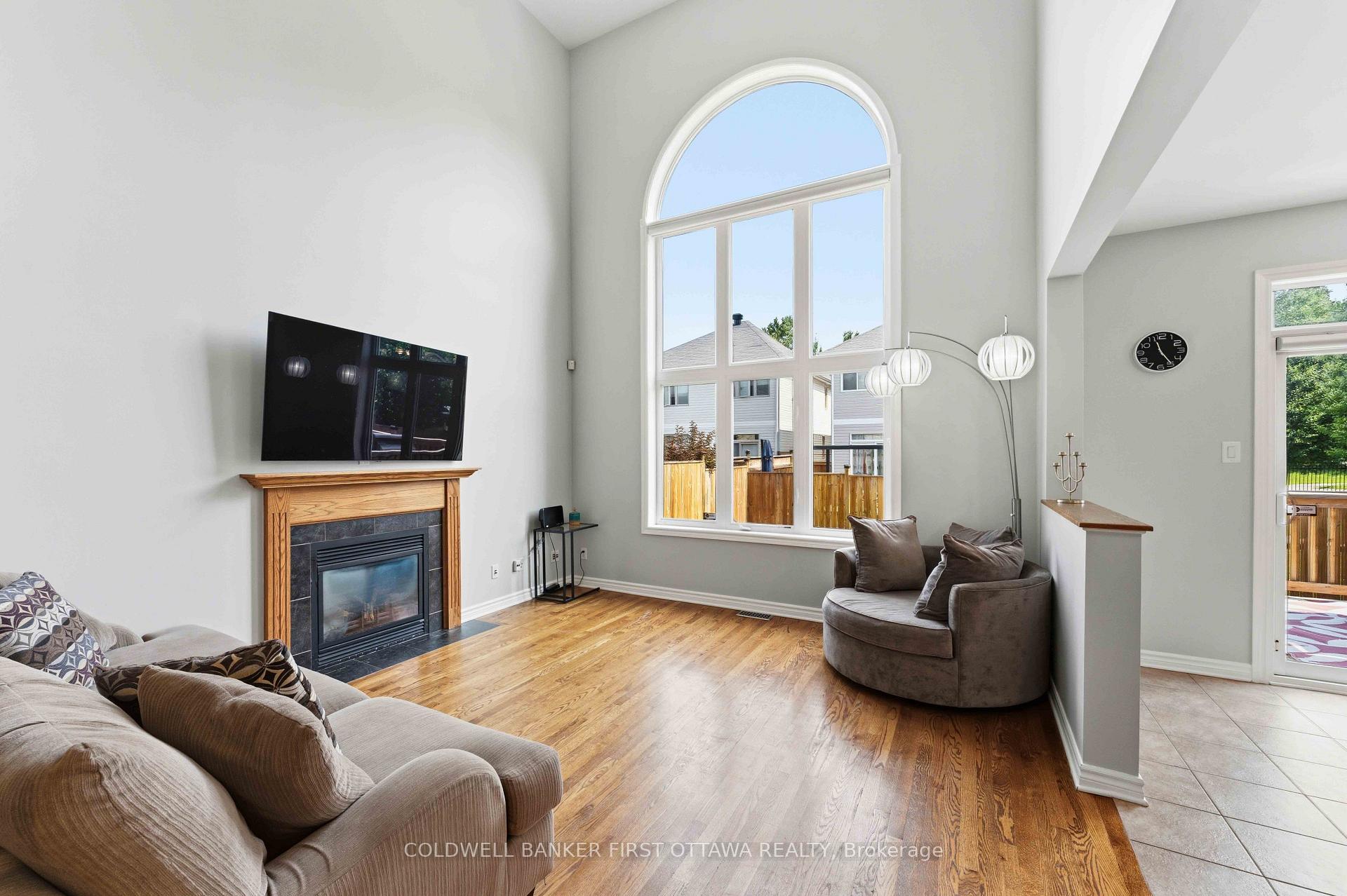 Photo 18 of 150 Strathcarron Crescent, Ottawa, Kanata - Morgan's Grant/South March — HOMEH