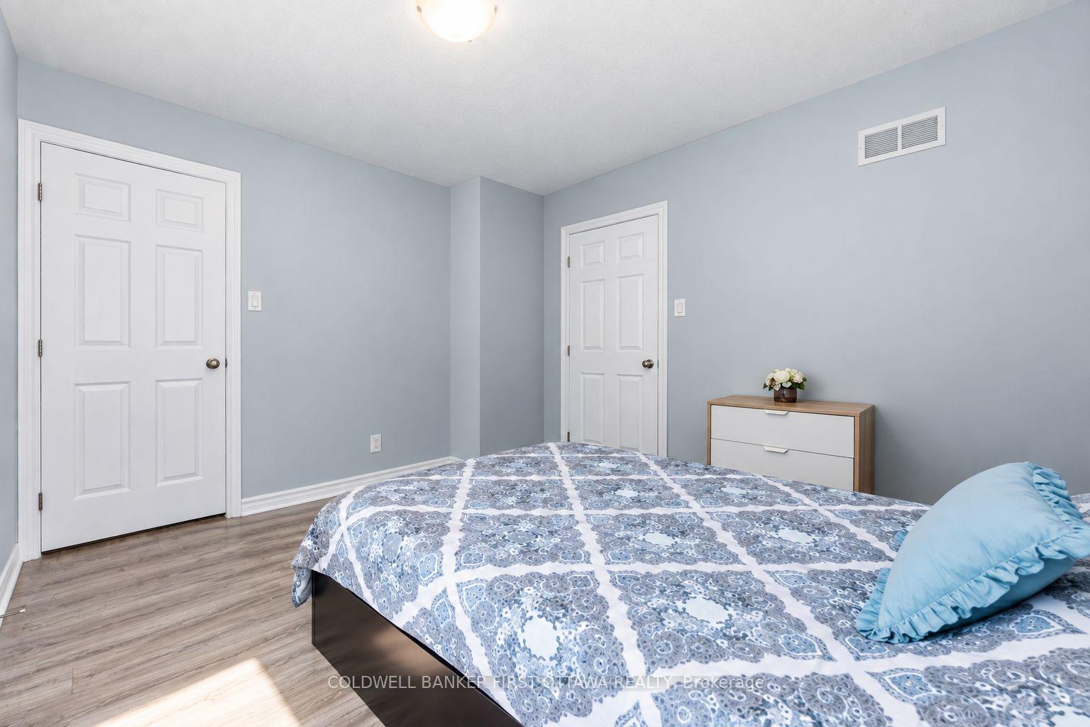 Photo 34 of 150 Strathcarron Crescent, Ottawa, Kanata - Morgan's Grant/South March — HOMEH
