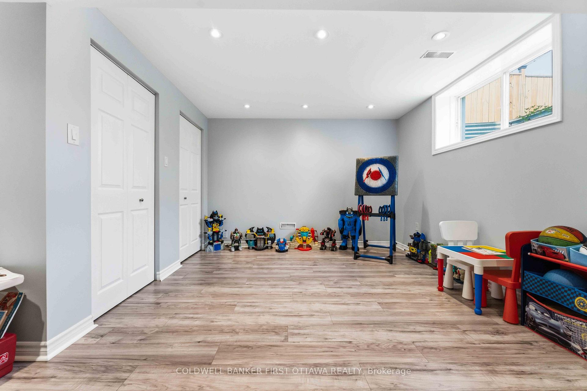 Photo 42 of 150 Strathcarron Crescent, Ottawa, Kanata - Morgan's Grant/South March — HOMEH