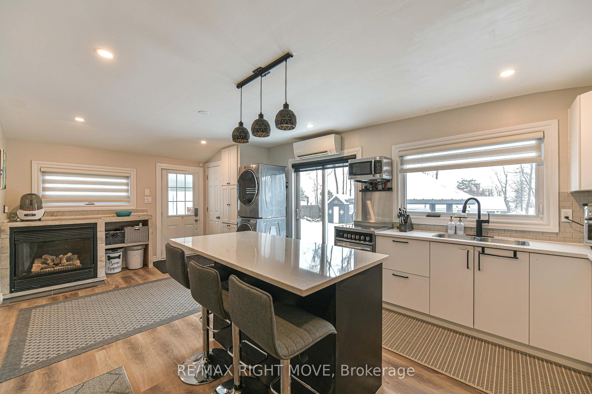 Photo 20 of 46 Osborne Street, Tay, Victoria Harbour — HOMEH