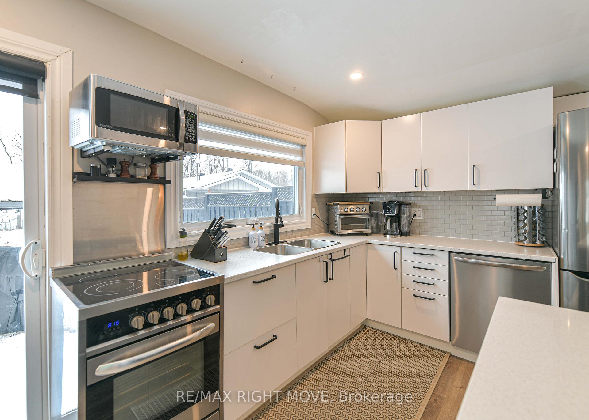 Photo 22 of 46 Osborne Street, Tay, Victoria Harbour — HOMEH