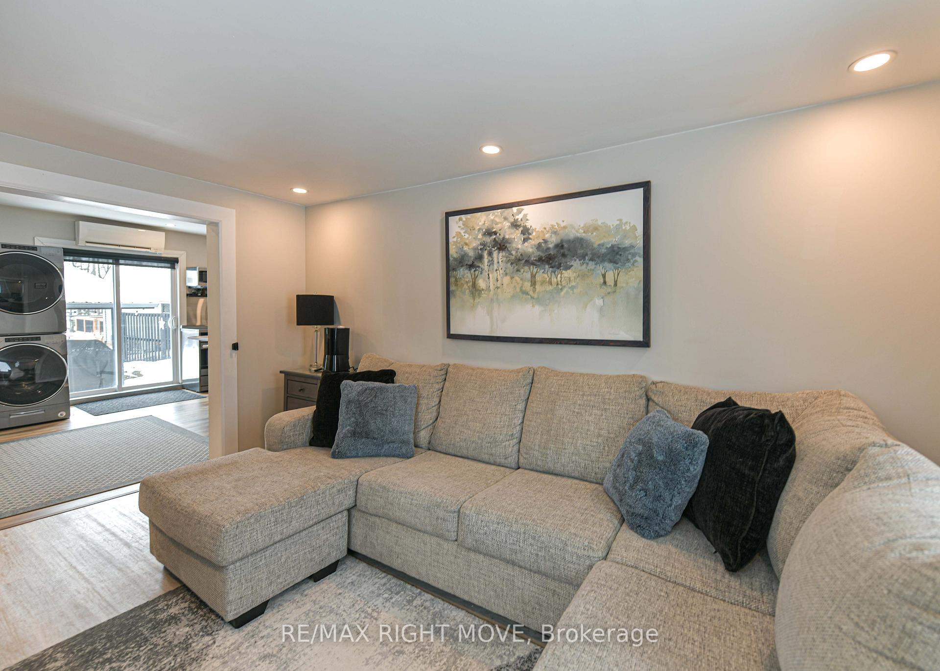 Photo 36 of 46 Osborne Street, Tay, Victoria Harbour — HOMEH