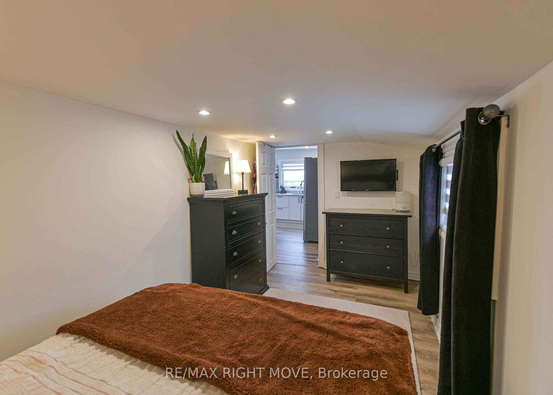 Photo 39 of 46 Osborne Street, Tay, Victoria Harbour — HOMEH