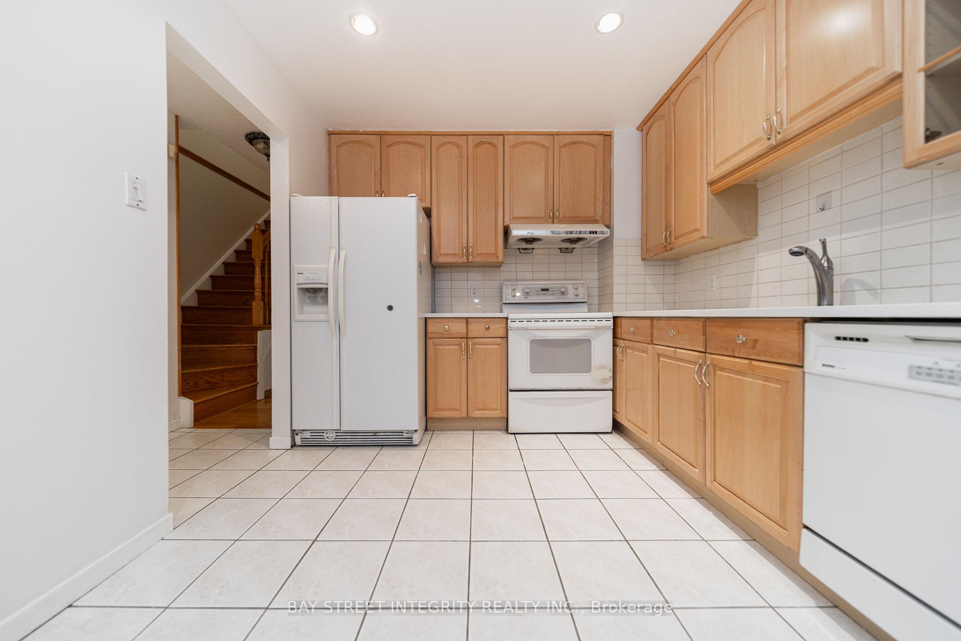 Photo 5 of 6 Sandy Haven Drive, Scarborough, Steeles — HOMEH