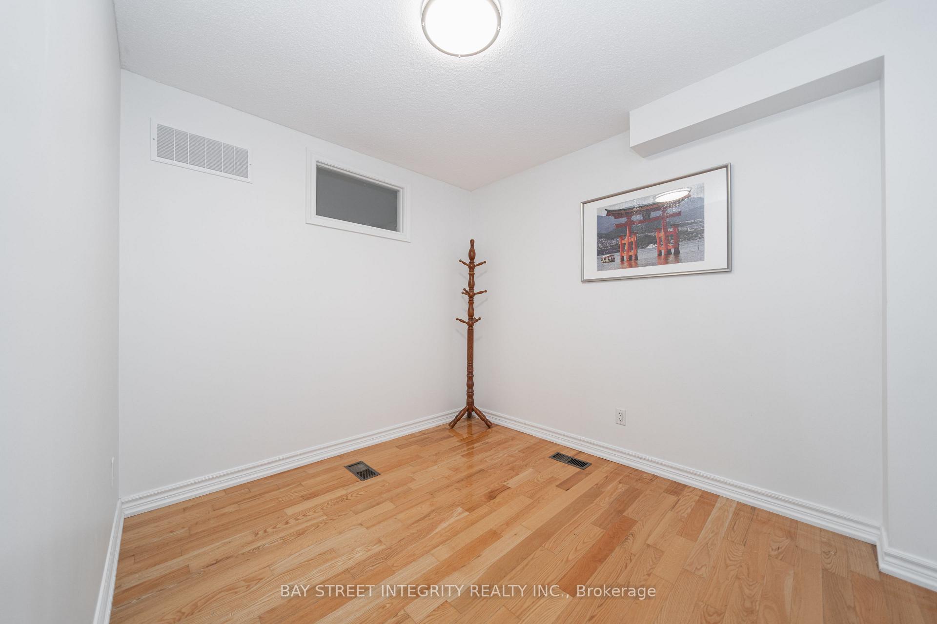 Photo 8 of 6 Sandy Haven Drive, Scarborough, Steeles — HOMEH