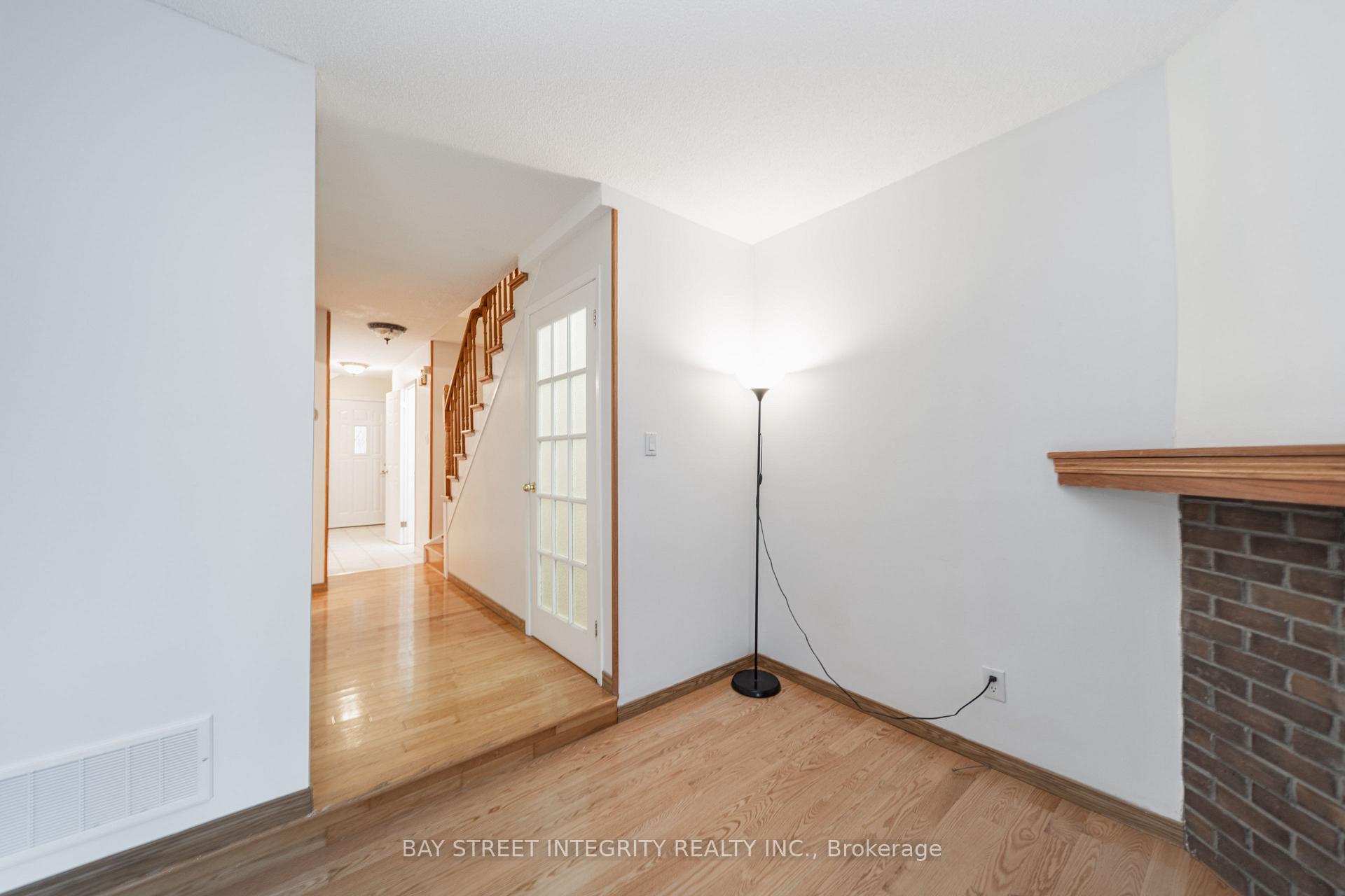 Photo 10 of 6 Sandy Haven Drive, Scarborough, Steeles — HOMEH