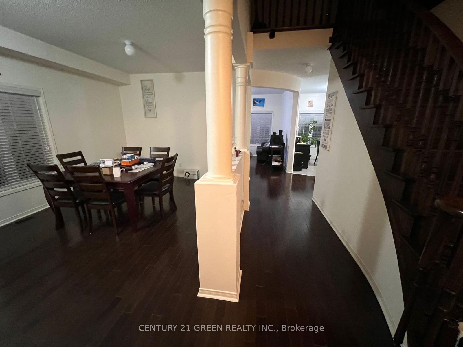 Photo 5 of 40 Cookview Drive, Brampton, Sandringham-Wellington — HOMEH