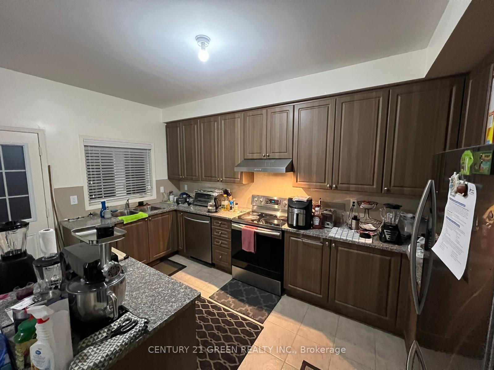 Photo 15 of 40 Cookview Drive, Brampton, Sandringham-Wellington — HOMEH