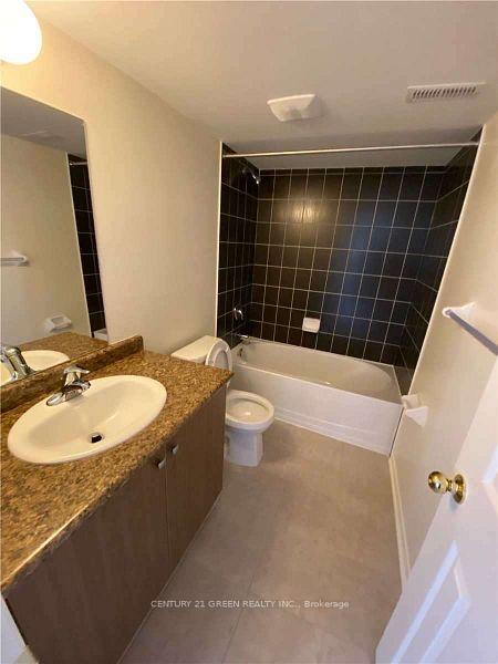Photo 25 of 40 Cookview Drive, Brampton, Sandringham-Wellington — HOMEH