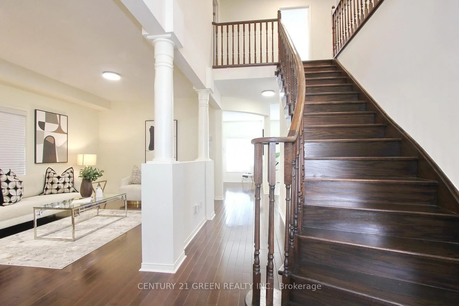 Photo 16 of 40 Cookview Drive, Brampton, Sandringham-Wellington — HOMEH