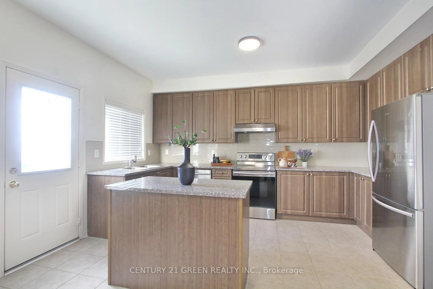Photo 29 of 40 Cookview Drive, Brampton, Sandringham-Wellington — HOMEH