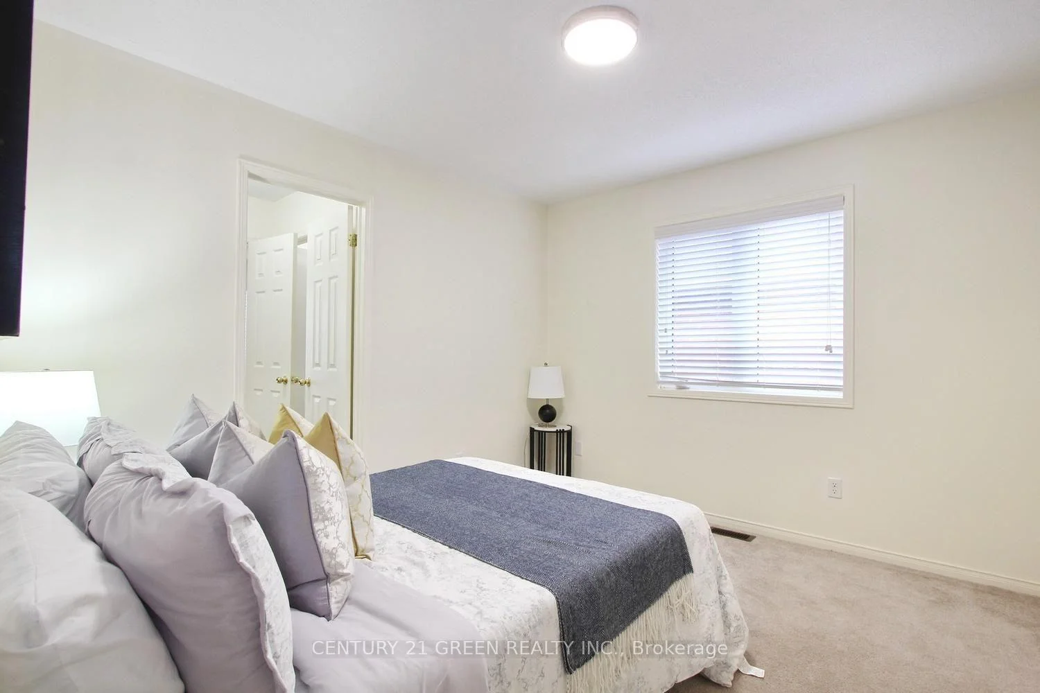 Photo 45 of 40 Cookview Drive, Brampton, Sandringham-Wellington — HOMEH