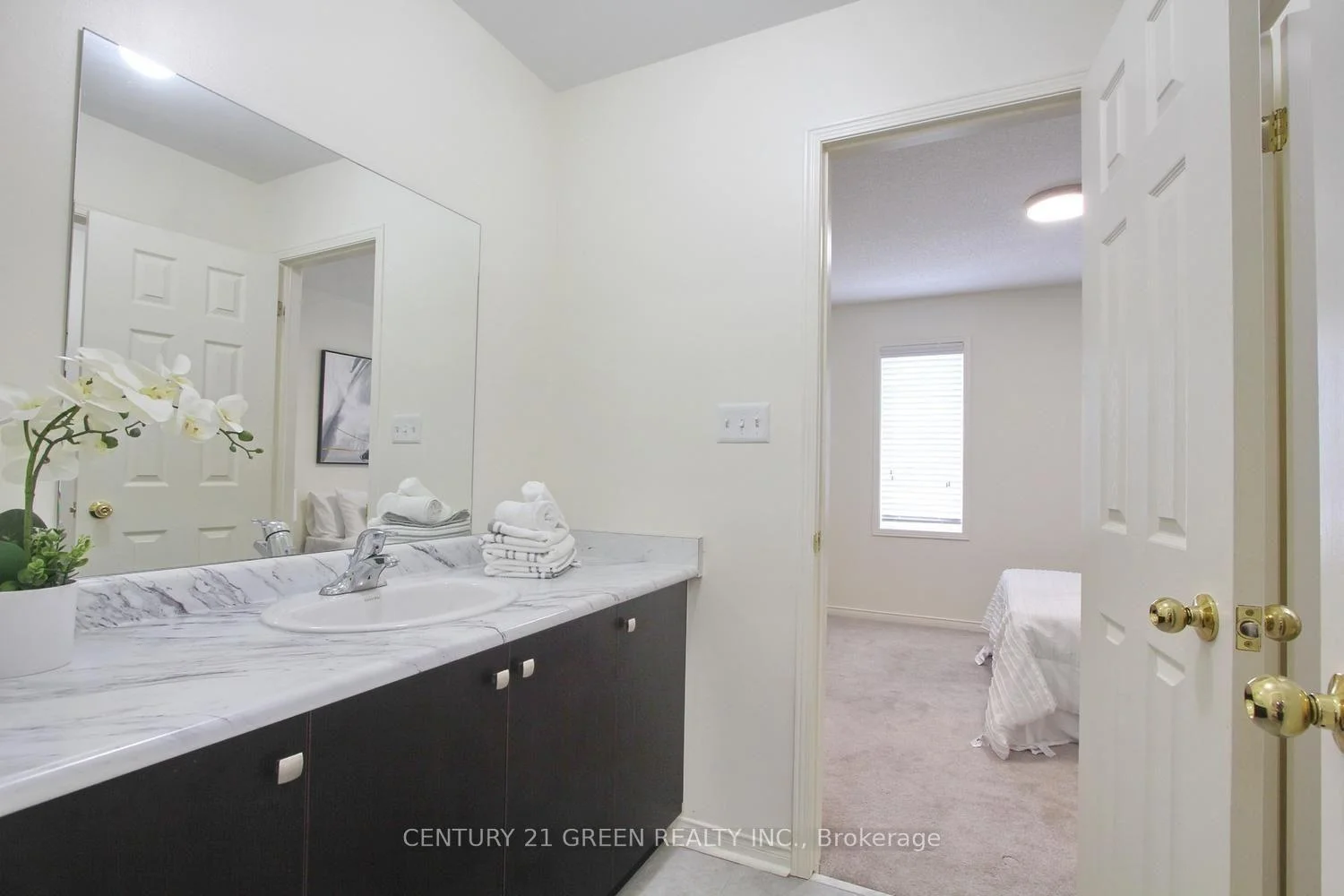 Photo 47 of 40 Cookview Drive, Brampton, Sandringham-Wellington — HOMEH