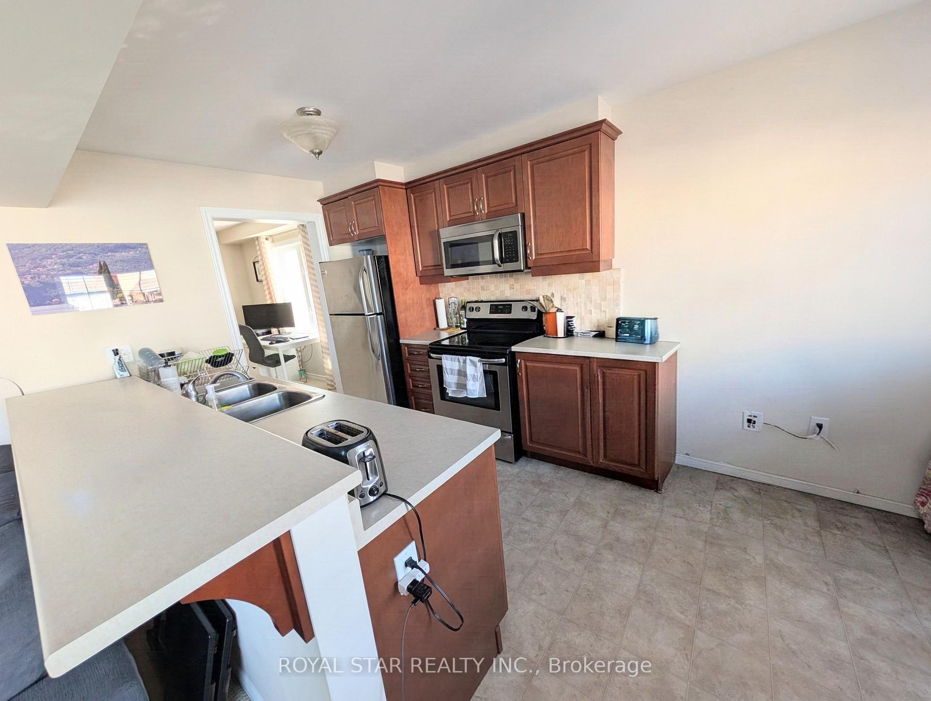 Photo 11 of 323 Sweet Grass Circle, Ottawa, Barrhaven - Half Moon Bay — HOMEH