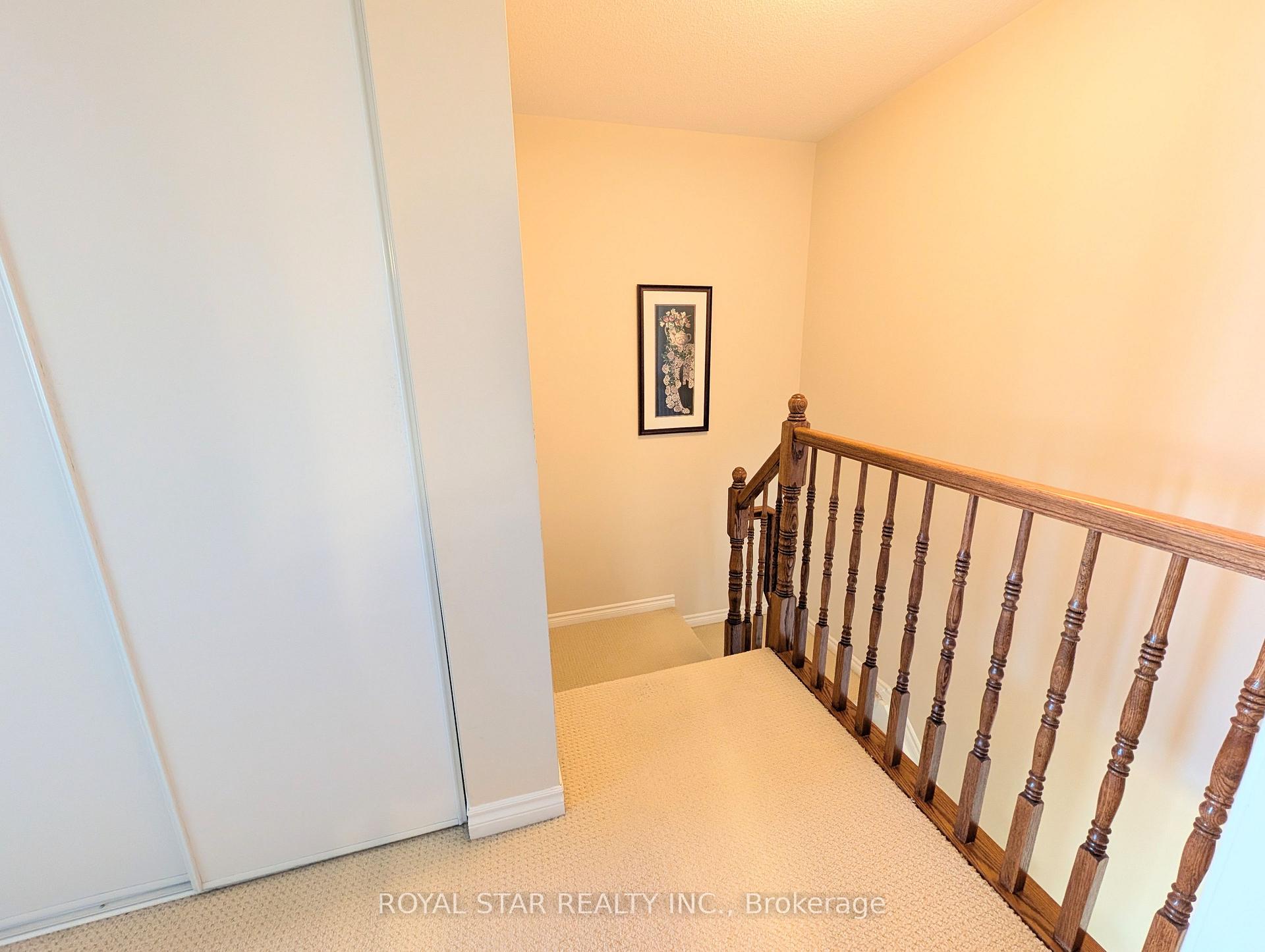 Photo 17 of 323 Sweet Grass Circle, Ottawa, Barrhaven - Half Moon Bay — HOMEH