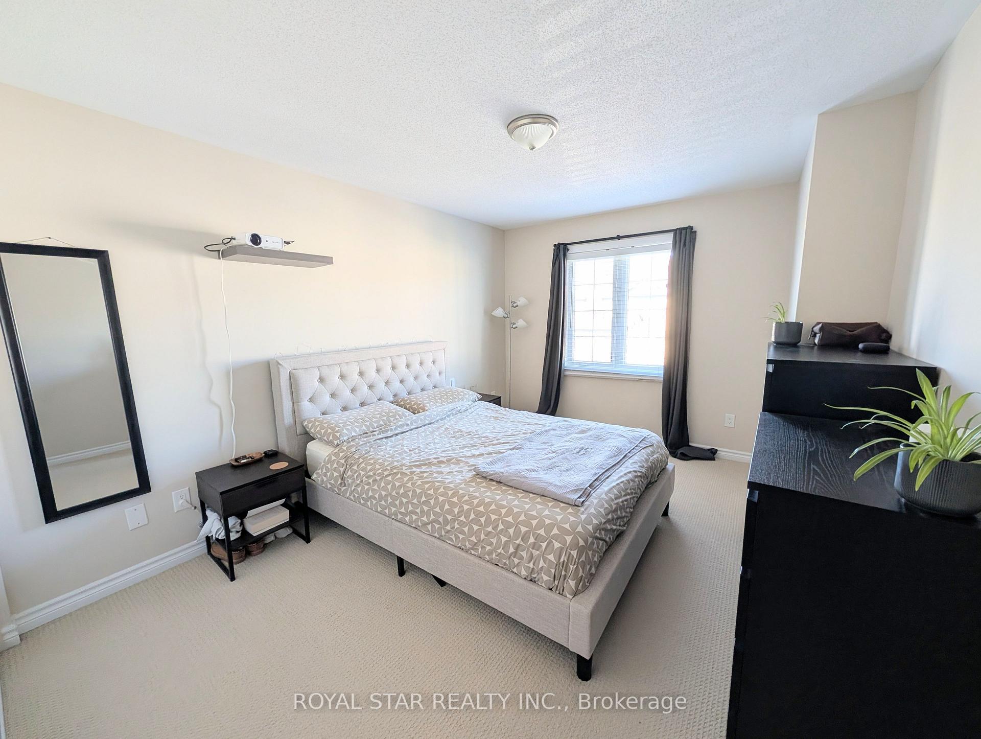 Photo 18 of 323 Sweet Grass Circle, Ottawa, Barrhaven - Half Moon Bay — HOMEH