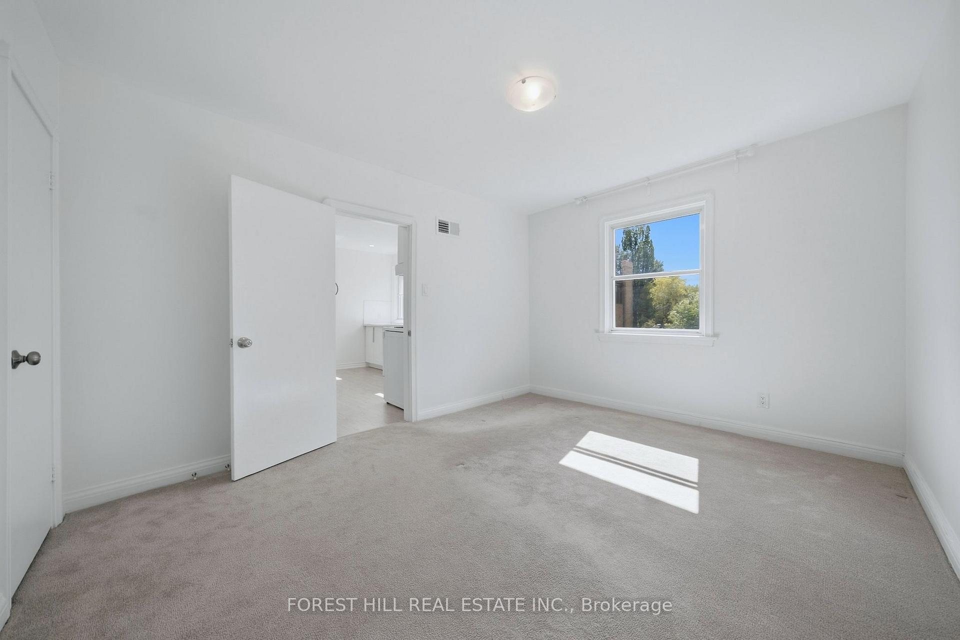 Photo 14 of 147 Viewmount Avenue, Toronto, Englemount-Lawrence — HOMEH