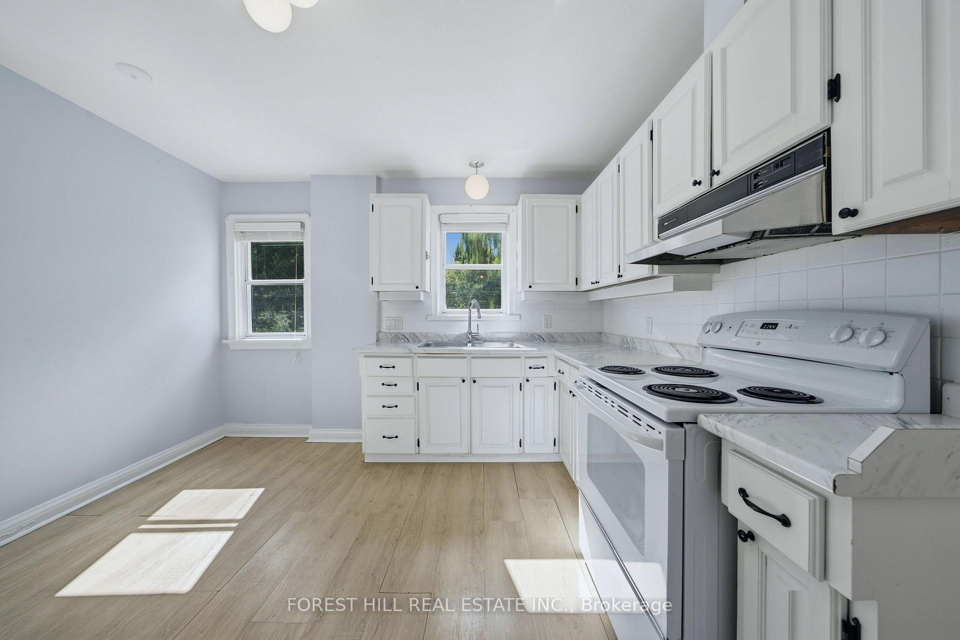 Photo 16 of 147 Viewmount Avenue, Toronto, Englemount-Lawrence — HOMEH