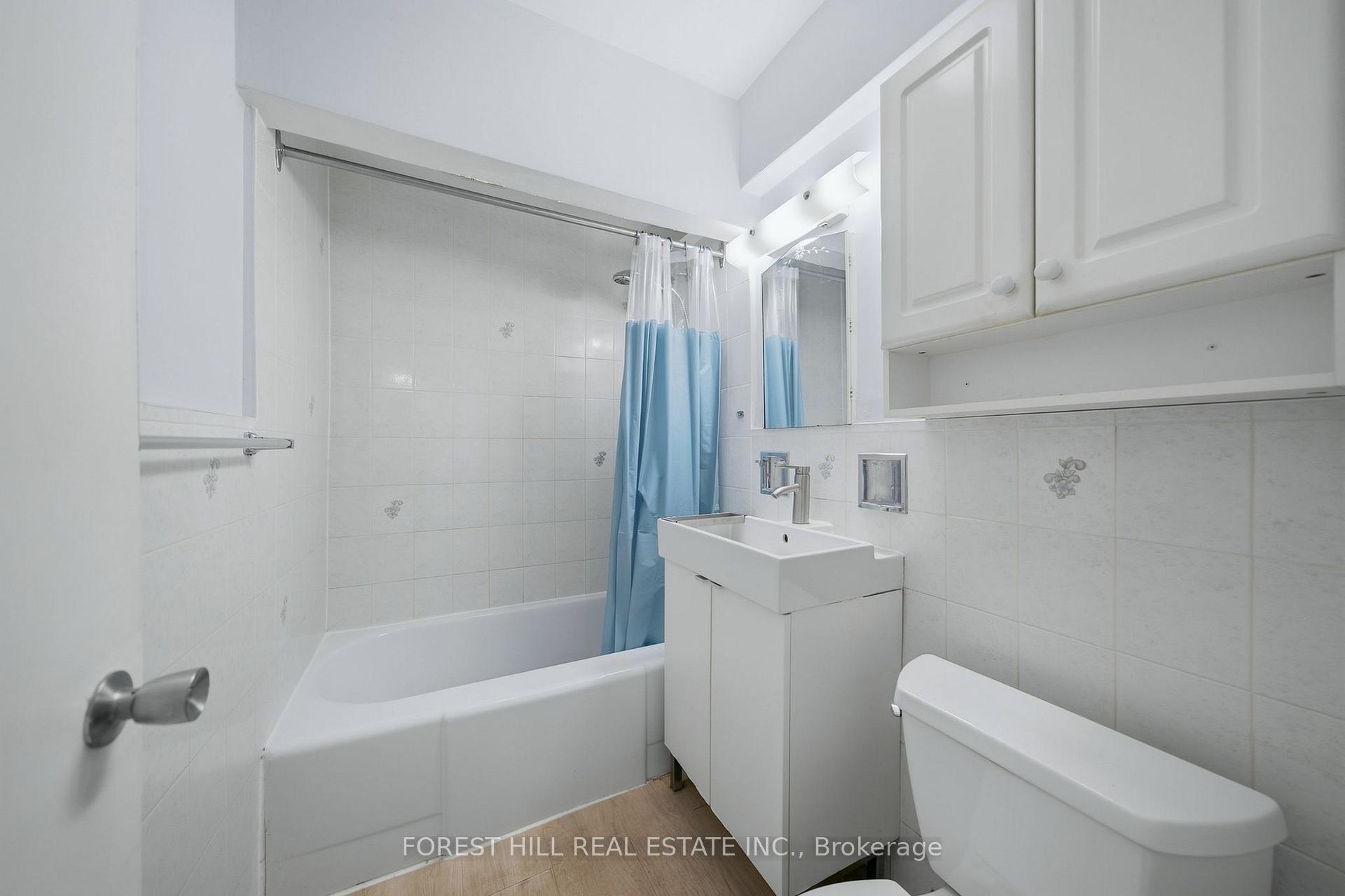Photo 18 of 147 Viewmount Avenue, Toronto, Englemount-Lawrence — HOMEH