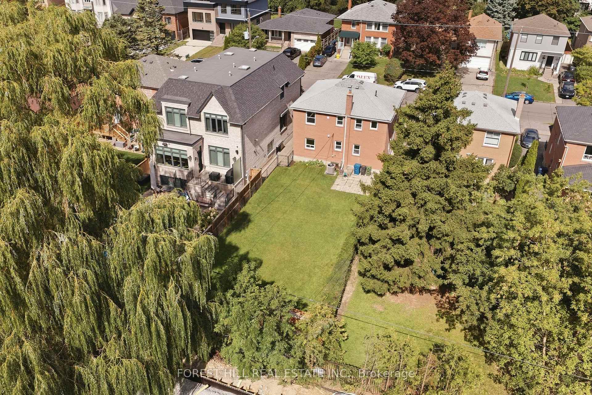 Photo 22 of 147 Viewmount Avenue, Toronto, Englemount-Lawrence — HOMEH