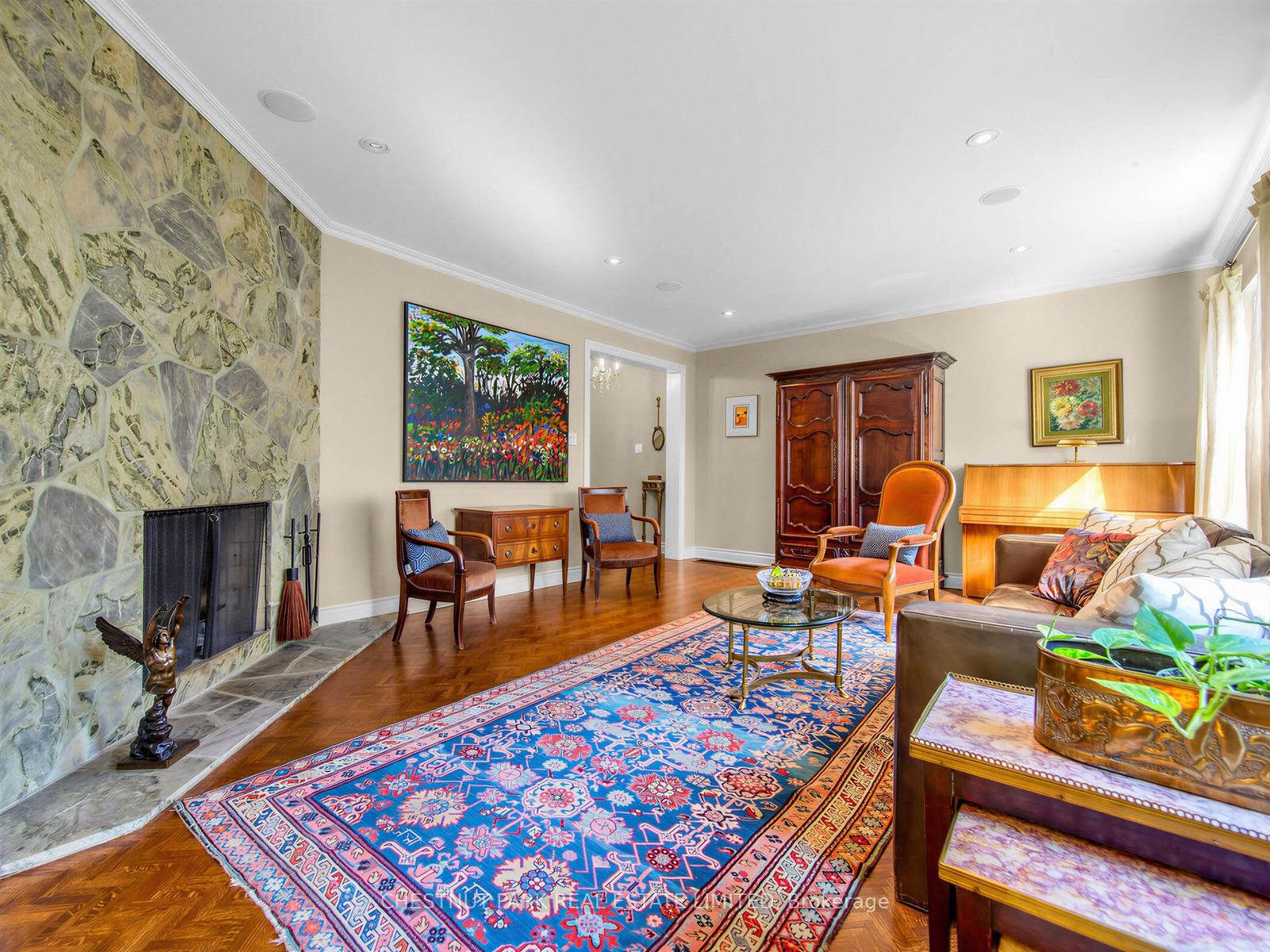 Photo 3 of 25 Clarendon Avenue, Toronto, Casa Loma — HOMEH